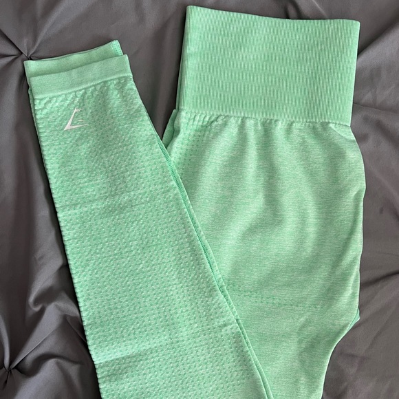 SOLD ON DEPOP - Picture 3 of 4